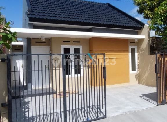 Rumah Minimalis Baru Gress di Pondok Mutiara, Singosari Malang