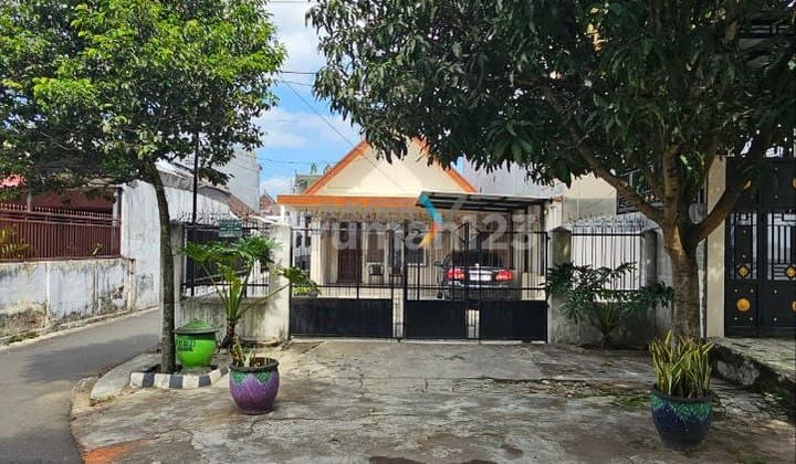 Rumah Siap Huni Tengah Kota di Jaksa Agung Suprapto, Celaket, Malang