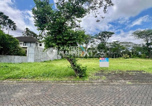 Tanah Kavling Luas di Jalan Utama Cluster Golf Kota Araya, Blimbing Malang