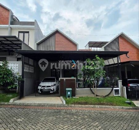 House in Austinville, Upper Dieng Malang