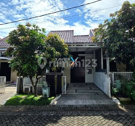 Minimalist House in Austinville, Dieng Malang