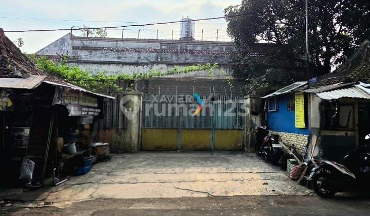 House in the Mountain Area - Kelud Street Mountain, Bareng Klojen Malang
