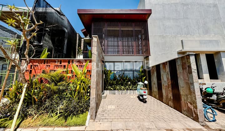 MODERN COMFORTABLE VILLA CANGGU