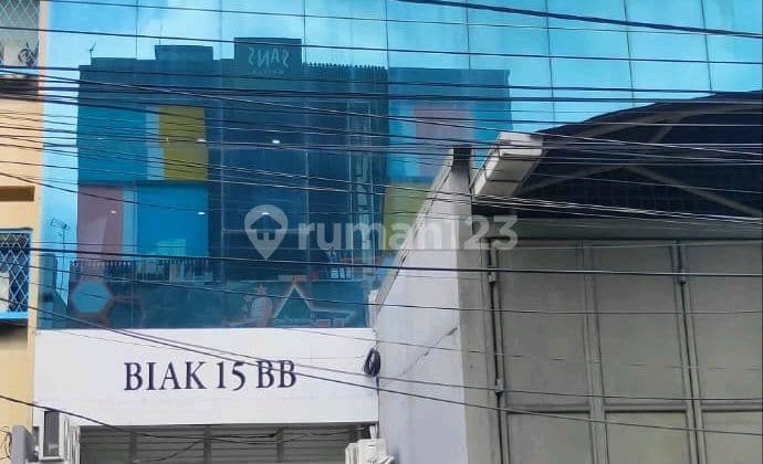 Kantor dan Siap Kerja