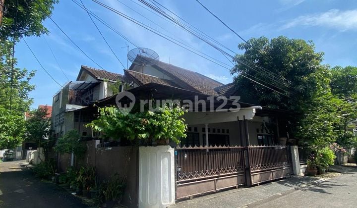 House LB 200 Facing South 7 Minutes to Lippo Mall Puri Ready for KPR J-46813