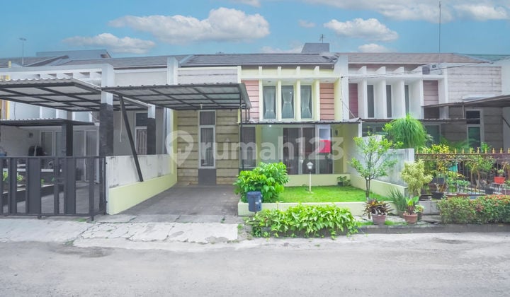 Rumah Hadap Timur SHM 14 Menit ke Gerbang Tol Cimanggis Siap KPR J-35614