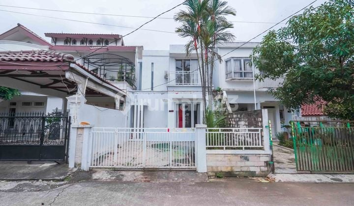 Rumah SHM Hadap Timur 11 Menit ke Living Plaza Pamulang Siap KPR J-38560