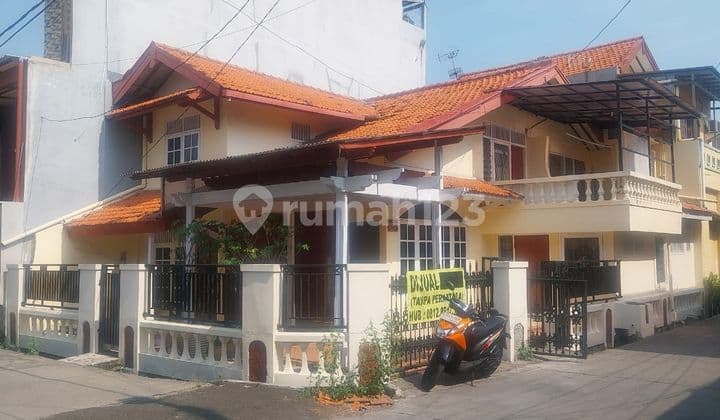Rumah Hook Strategis 15 Menit ke Mall Of Indonesia Hadap Utara J41553