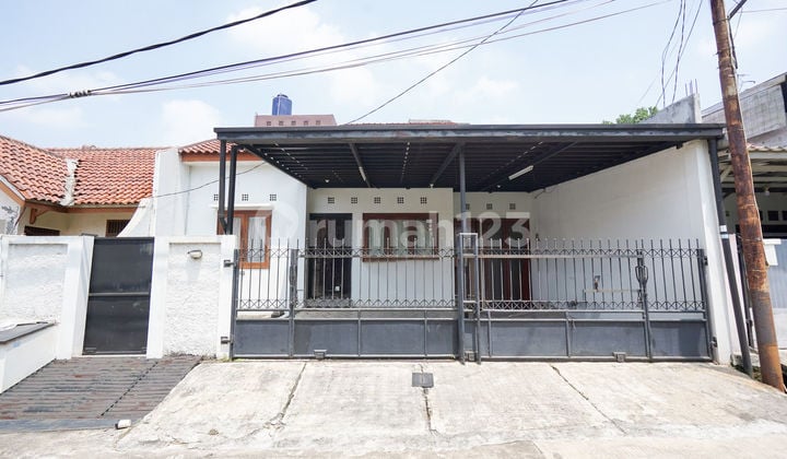 Rumah Strategis 15 Menit ke Grand Galaxy Park LT 140 Siap KPR J36669