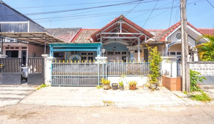 Rumah Minimalis 10 menit ke Gerbang Tol Cisalak 4 Hadap Utara J35019