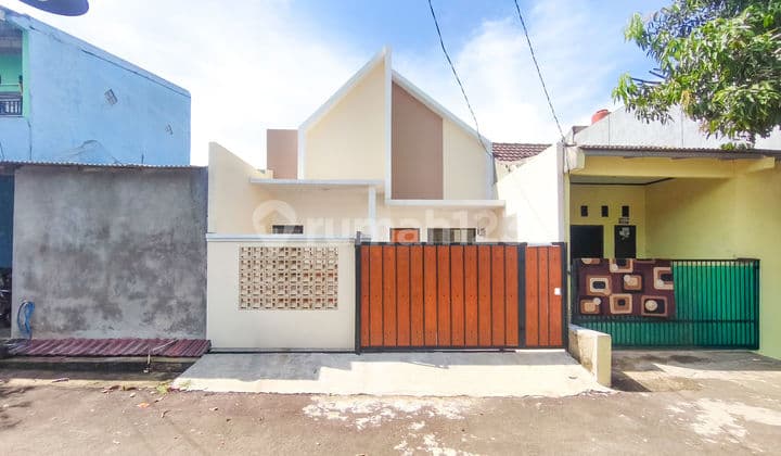 Rumah 2 KT Siap Huni Akses Dekat Stasiun Serpong Dibantu KPR J39017