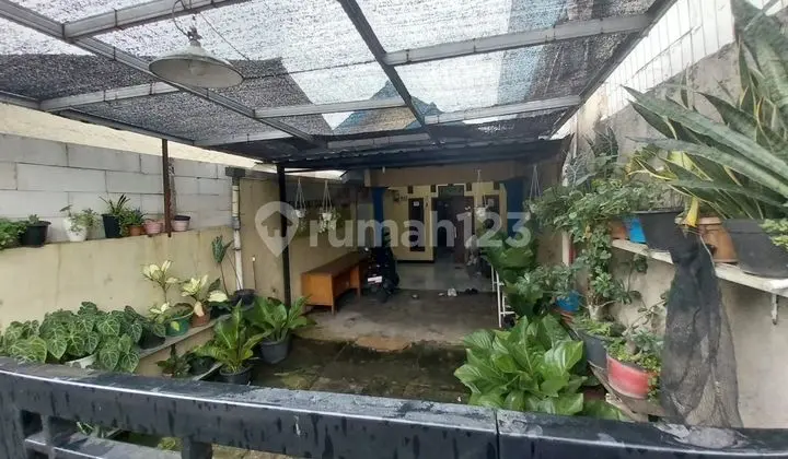 House 10 Minutes to Sawangan Toll Gate, Land Area 140 KPR Assisted J-45800
