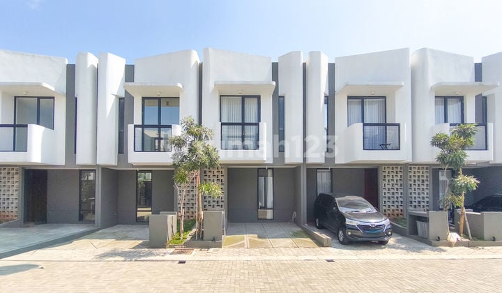 Rumah Strategis 17 Menit ke AEON Mall BSD City Dibantu KPR J-37686