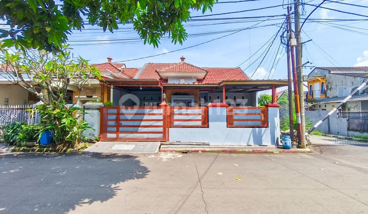 Ready-to-occupy House, 8 Minutes to Ciparigi Bus Terminal, 1 Floor, East Facing J44899