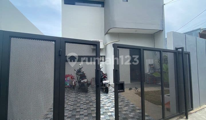 Rumah 2 Lantai Brand New Dekat Stasiun Rwabuntu