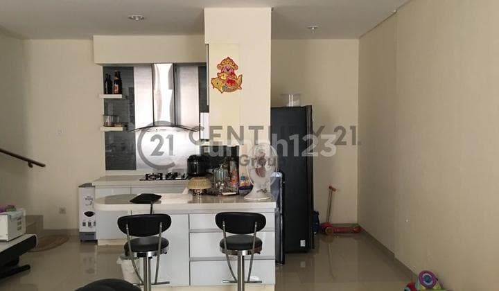 For Sale 3-Storey House Longbeach Residence North Facing Location PIK