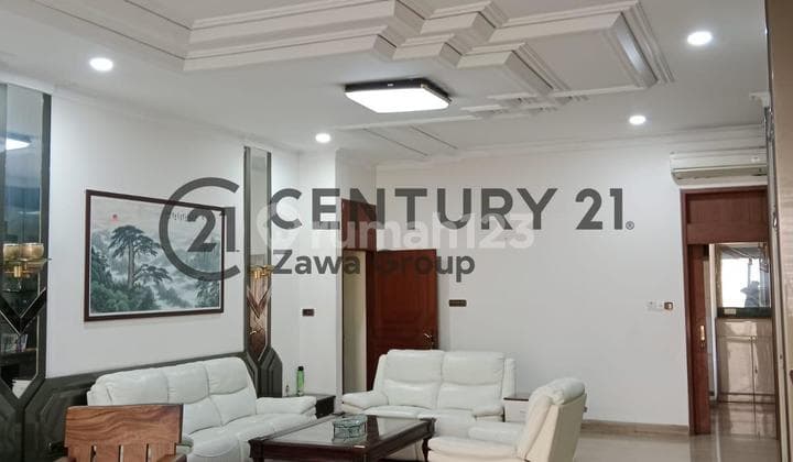 Disewakan Rumah Mewah Lokasi Strategis di Pluit Jakarta Utara