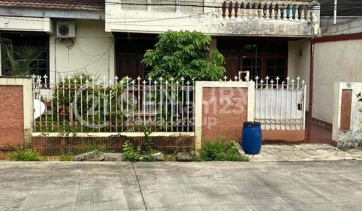 For Sale Old House Land Measurement in Kembangan Baru West Jakarta