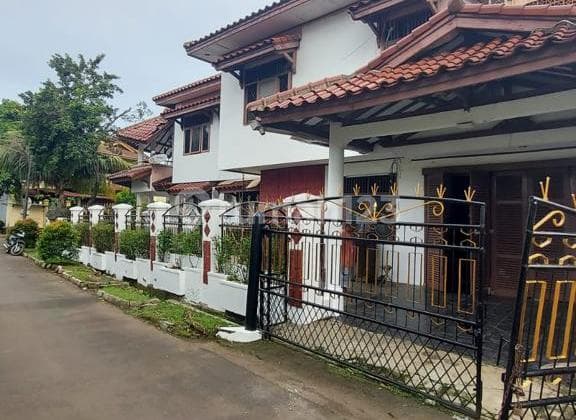 Rumah 2 lantai siap huni di Villa Bintaro