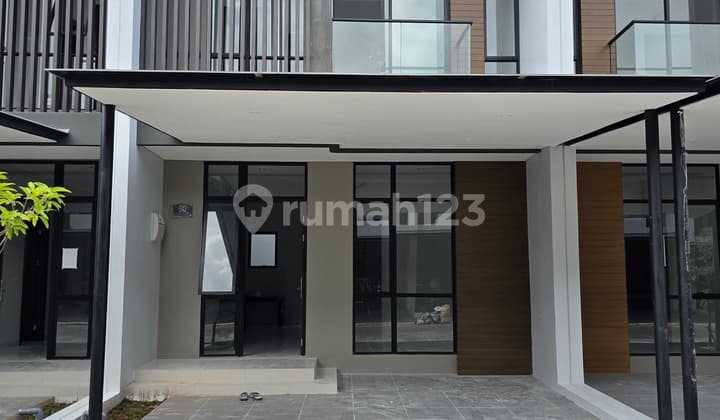 Rumah 2 Lantai di Lantai Indah Kapuk 2 Siap Huni