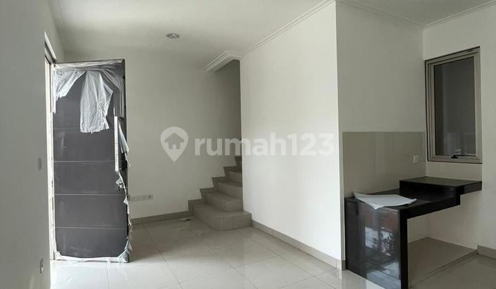 Rumah 2 Lantai Pantai Indah Kapuk 2 Siap Huni