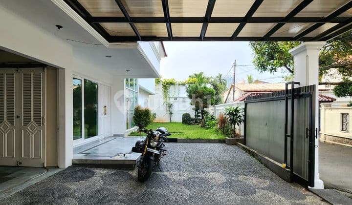 Rumah Komplek Perumahan di Ampera