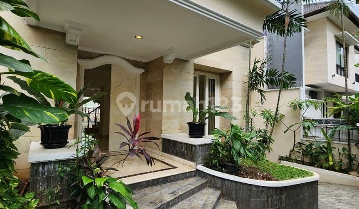 Dijual Rumah Mewah di Pondok Indah Lingkungan Aman dan Nyaman