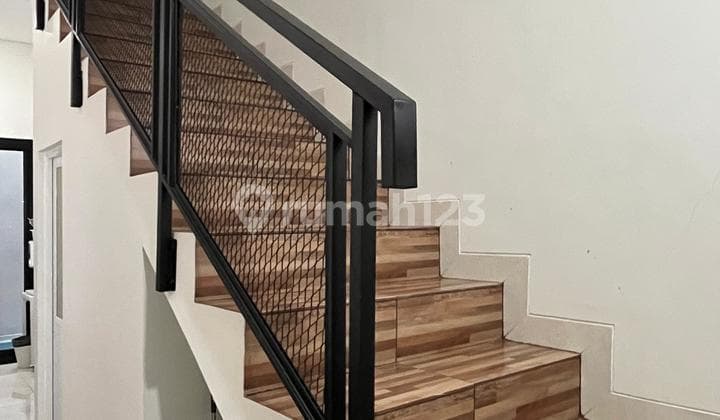Rumah, 2 Lantai, SHM, di Kelapa Gading, Janur Kuning Bagus