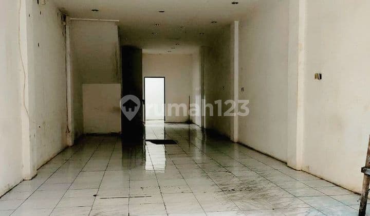 Ruko di Jembatan Tiga, Penjaringan Jakarta Utara