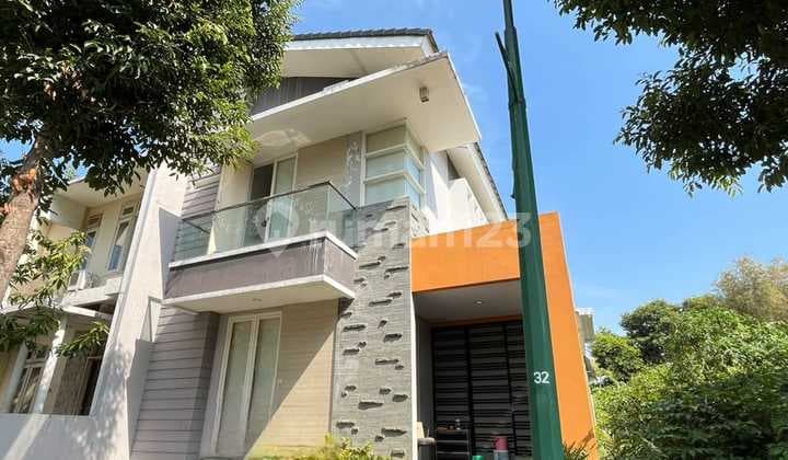 Dijual Rumah Siap Huni di Taman Puspa Raya Citraland Surabaya