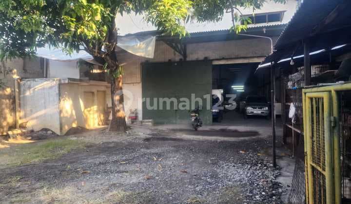 Dijual Gudang Strategis di Pusat Kota Surabaya SHM
