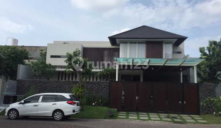 Dijual Rumah Mewah Siap Huni di Graha Famili Surabaya