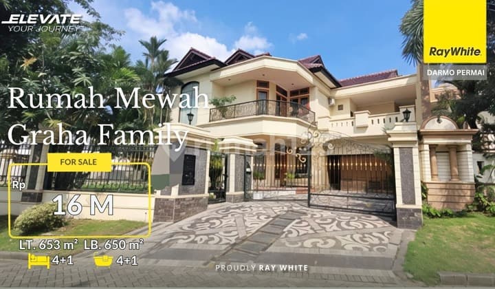 Luxurious 2-Story House in West Surabaya, Graha Family