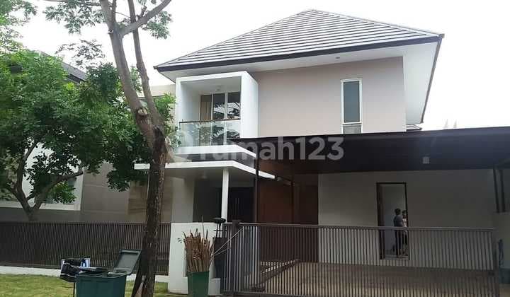Dijual Cepat Rumah Mewah di Graha Natura Surabaya
