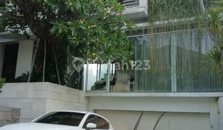 Di Jual Rumah Murah 2,5 Lantai+swimming Pool Mewah Minimalis