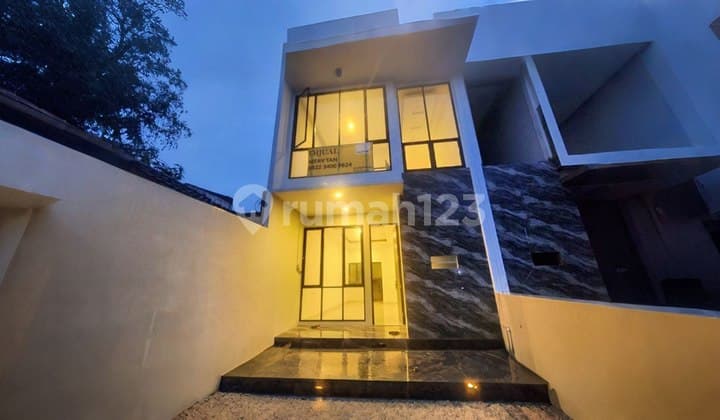 Rumah 2 Lantai Murah dan Bagus di Rungkut Menanggal Surabaya