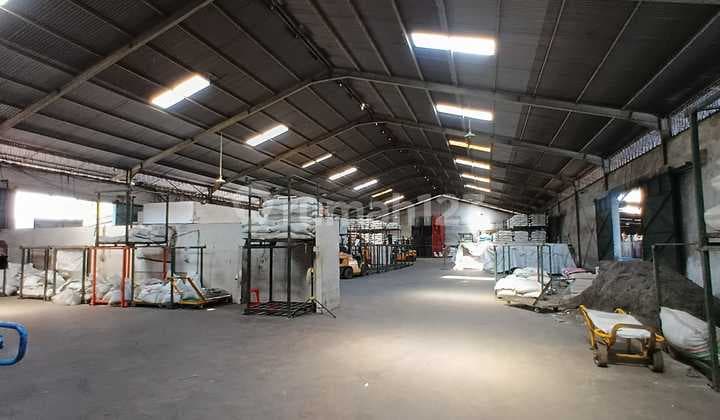 Warehouse for Sale in Kalianak with Loading Dock, Surabaya