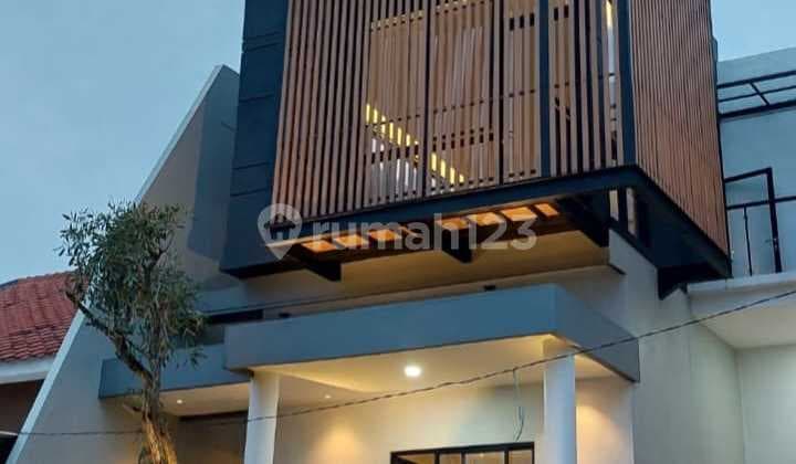 Dijual Rumah 2 Lantai di Puri Surya Jaya Cluster Pasadena , Sidoarjo