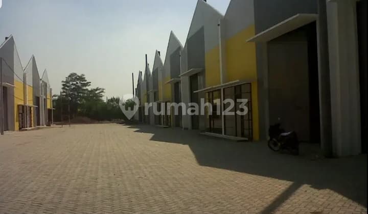 Dijual Gudang Satria Eco Park Bypass Krian
