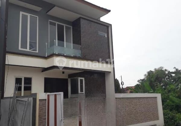 Dijual Rumah Baru 2 Lantai di Rungkut Tengah, Surabaya