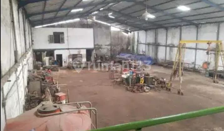Dijul Gudang Bagus di Jalan Dumar Industri, Surabaya Bagus