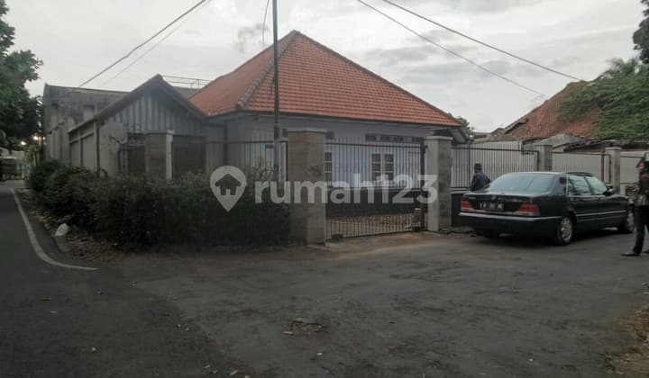 Dijual Rumah Bagus Luas Terawat di Jl Bali, Klojen Malang