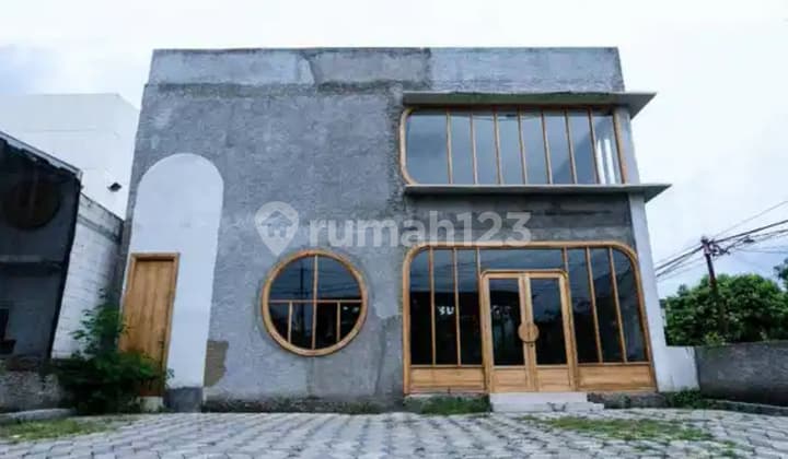 Dijual Bangunan Ex cafe dan Kantor di Jl Kavling DPR Sidoarjo