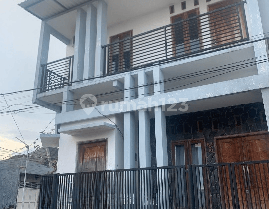 Dijual Rumah Bagus 2 Lantai di Graha Indraprasta Tulangan Sidoarjo