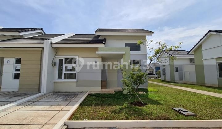 Rumah Hoek Cantik di Kalista Summarecon Karawang