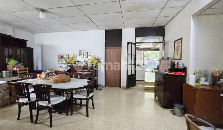 Rumah Luas Strategis Di Pulomas Jakarta