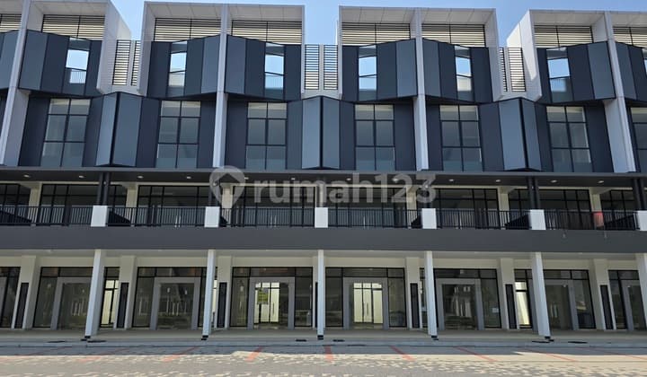 Ruko Siap Pakai Di Summarecon Crown Gading, Bekasi