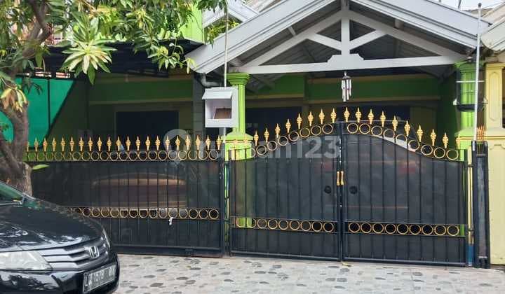 Dijual rumah di Pondok Nirwana jln Baruk Barat IV Dekat dengan merr, Transmart, superindo
