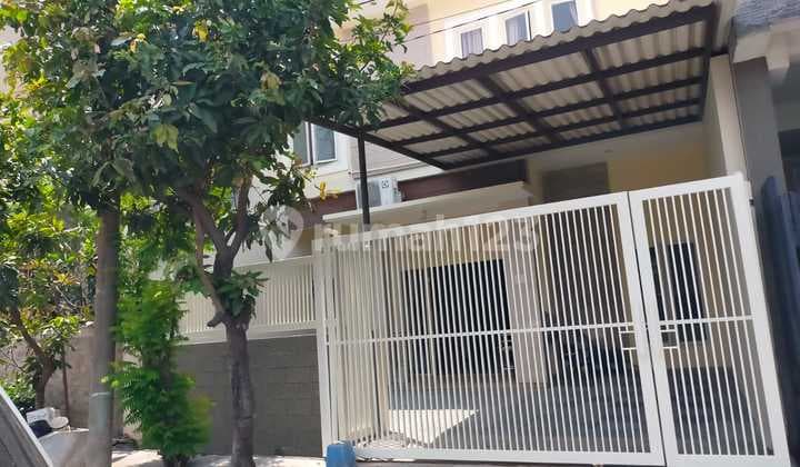 DIJUAL RUMAH SIPP HUNI DI BARUK BARAT PONDOK NIRWANA SELANGKAH KE MERR, JALAN RAYA INDOMARET, SUPERINDO, PIZZA, BURGER KING 2 LANTAI