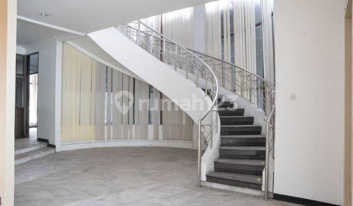 Dijual Rumah Usaha Nol Jalan Raya JEMURSARI Surabaya